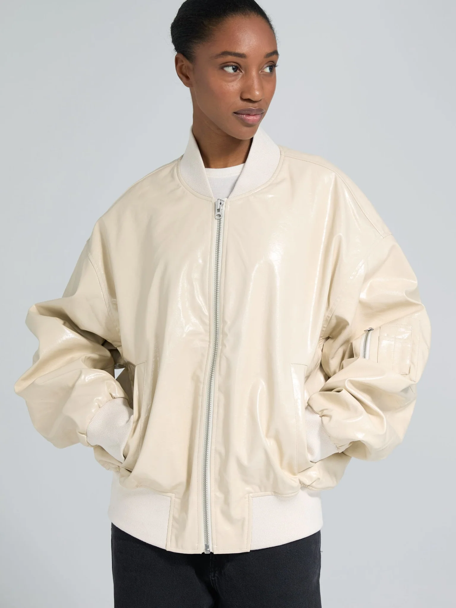 MEOTINE.® Online Stock & Sample Sale | Spara upp till 70%