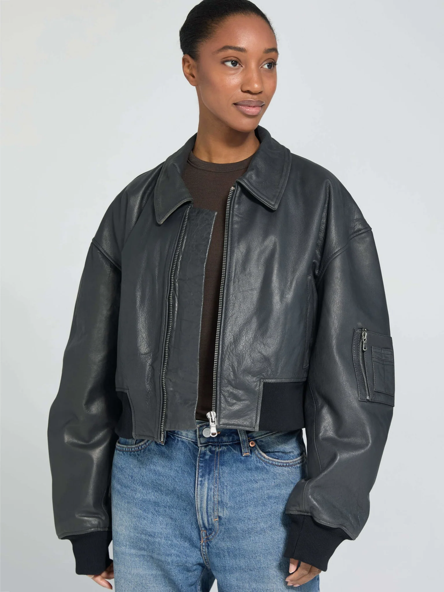 BONNIE CROPPED BOMBER - BLACK - Image 7